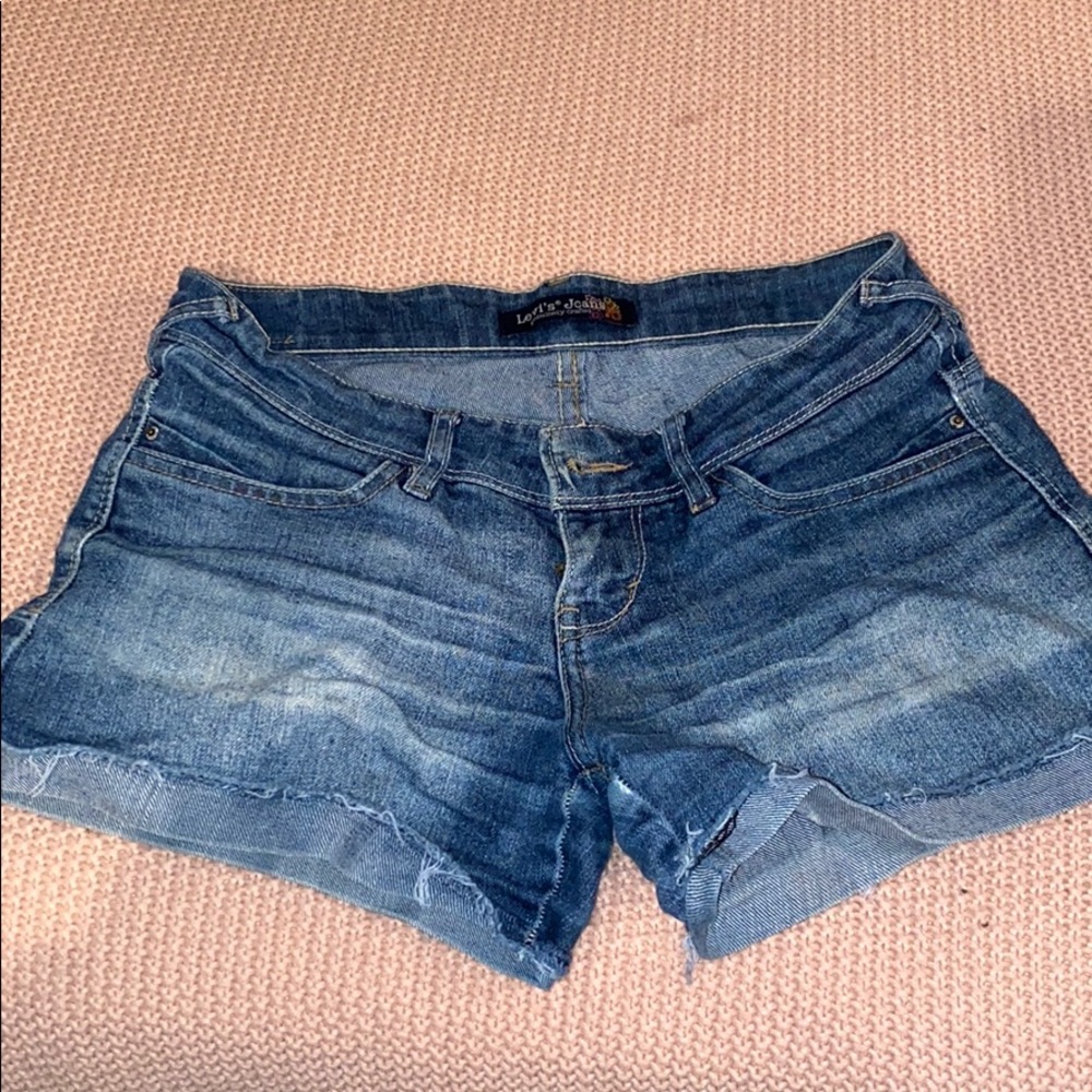 Levi Jean Shorts